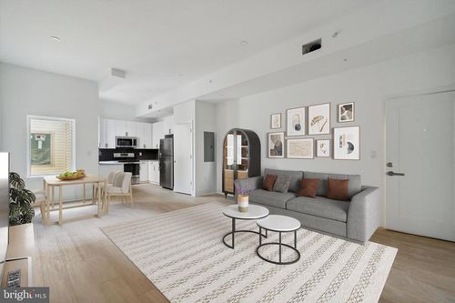 303-1643 N 2nd St, PHILADELPHIA, PA, 19122 | Card Image