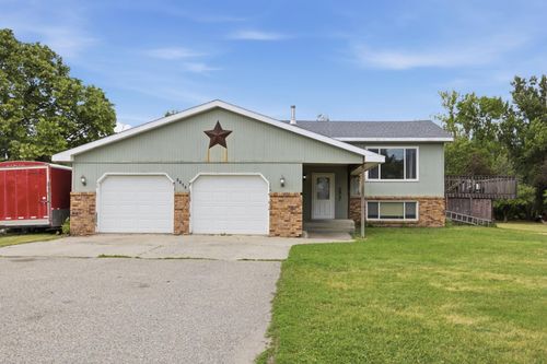 3513 41st Ave S, Prairie Rose, ND, 58104-6606 | Card Image