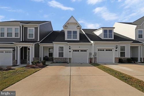 10618 Mount Rainier Pl, WHITE PLAINS, MD, 20695-3325 | Card Image