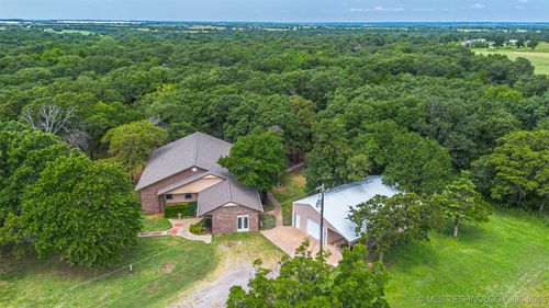 4412 E Grandstaff, Cushing, OK, 74023-2986 | Card Image
