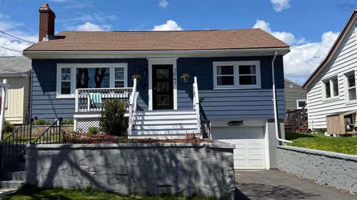 7041 Pearson Dr, Halifax, NS, B3L2K7 | Card Image