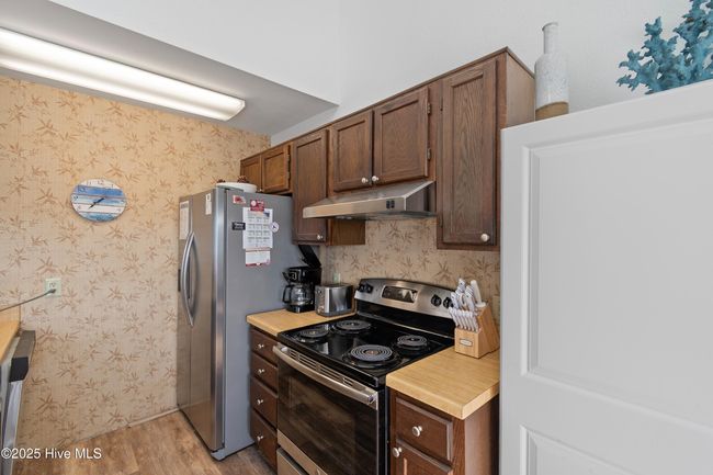 Kitchen | Image 9