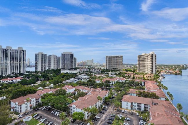 APT-2003 - 18151 Ne 31 St Ct, Condo with 1 bedrooms, 2 bathrooms and null parking in Aventura FL | Image 33