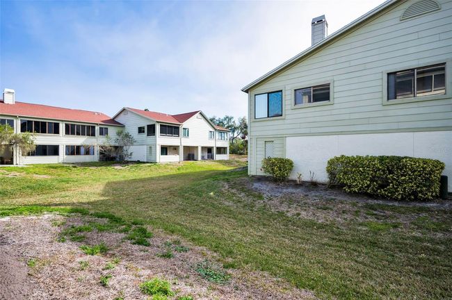 2353 Hanover Dr, Townhouse with 2 bedrooms, 2 bathrooms and null parking in DUNEDIN FL | Image 76