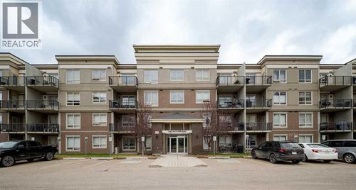 136 Sandpiper Rd, Fort Mcmurray, AB, T9K0J7 | Card Image