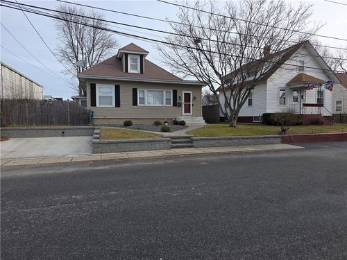 123 Mauran Street, Cranston, RI, 02910 | Card Image