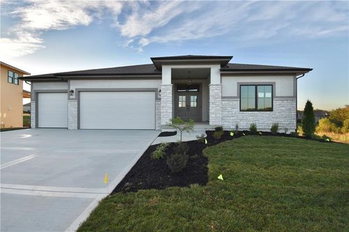 7620 Booth Ave, Kansas City, MO, 64138 | Card Image