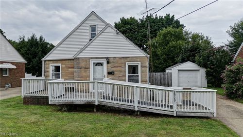 2929 Helen Pl Nw, Canton, OH, 44708-3012 | Card Image