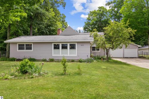 9055 Homestead Rd, Benzonia, MI, 49616-9758 | Card Image