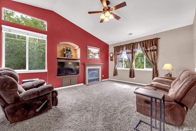 7072 Cinnamon Drive, House other with 3 bedrooms, 2 bathrooms and null parking in Sparks NV | Image 3