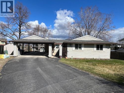 320 Whiteshield Crescent, Kamloops, BC, V2E1G1 | Card Image