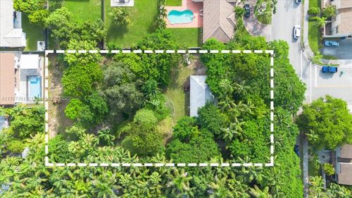 9055 Sw 158th St, Palmetto Bay, FL, 33157-1945 | Card Image