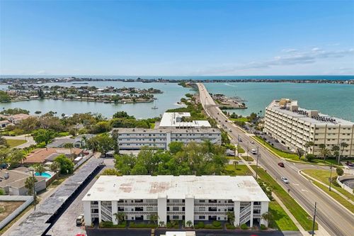 106-2944 W Bay Dr, BELLEAIR BLUFFS, FL, 33770-2643 | Card Image