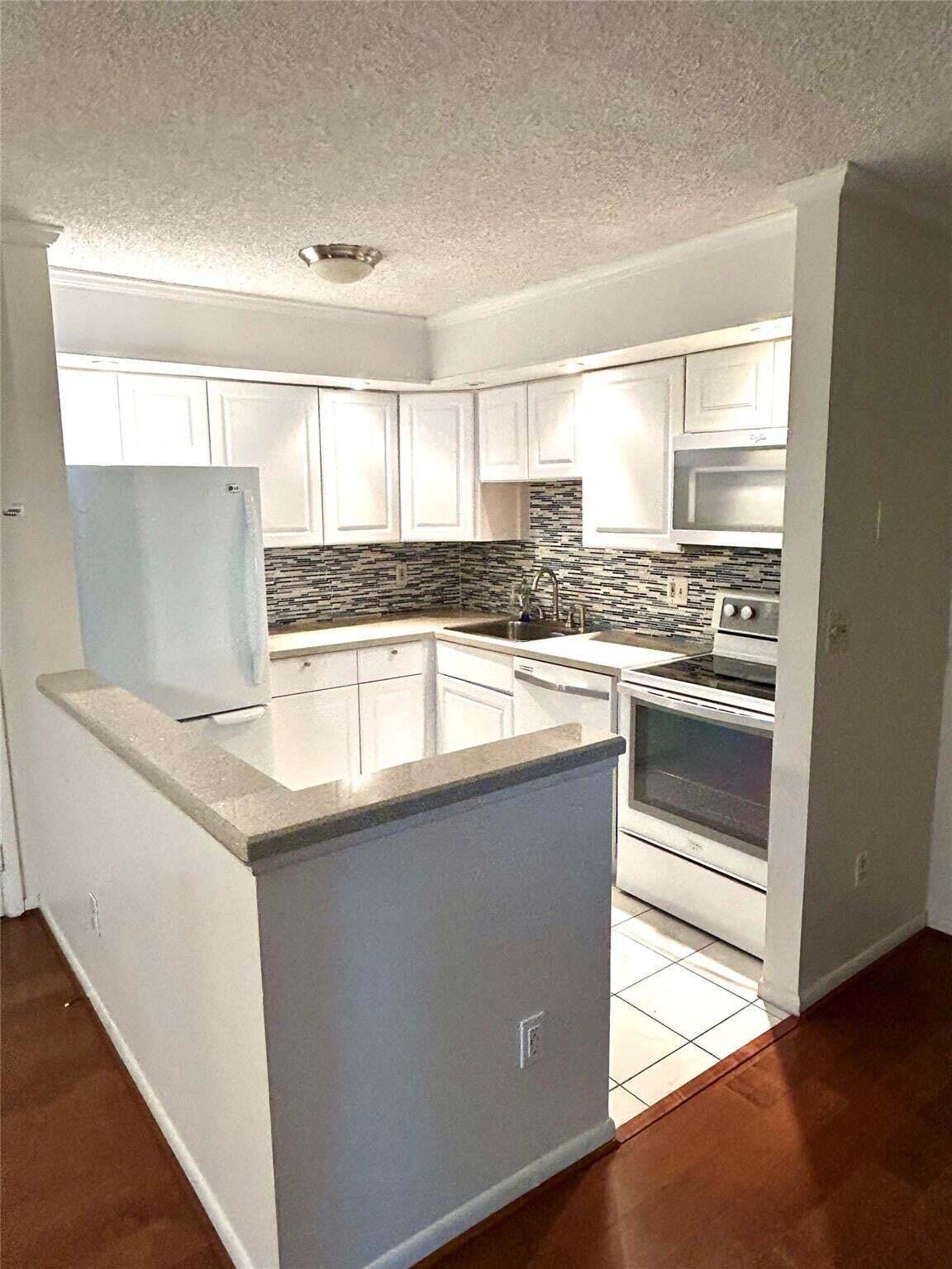 Residential Lease in Tamarac 3