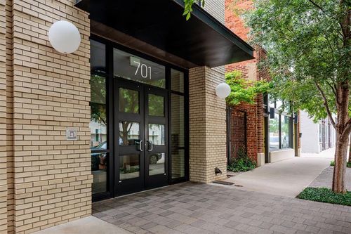 206-701 N Hudson Ave, Oklahoma City, OK, 73102-2824 | Card Image