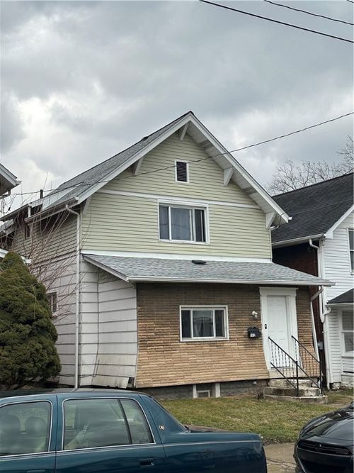 1512 Kenneth Ave, Arnold, PA, 15068-4217 | Card Image