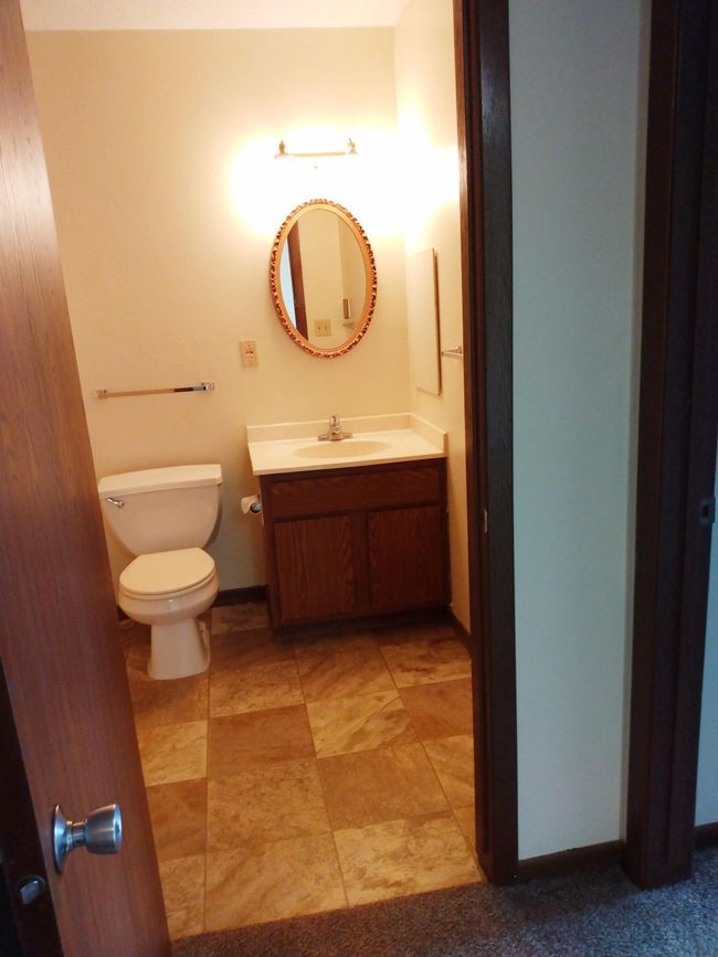 Bathroom | Image 9