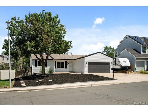 18351 E Grand Ave, Aurora, CO, 80015-2055 | Card Image
