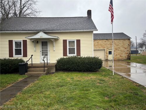 231 6th St, Warsaw, OH, 43844-8106 | Card Image