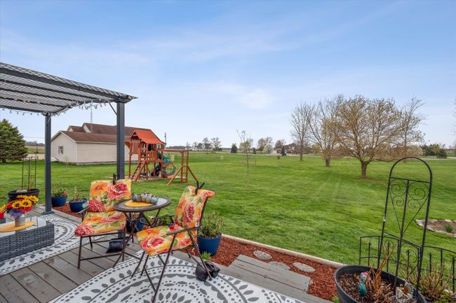 patio | Image 32