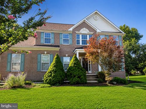 119 Cypress Point Dr, CHARLES TOWN, WV, 25414-3991 | Card Image