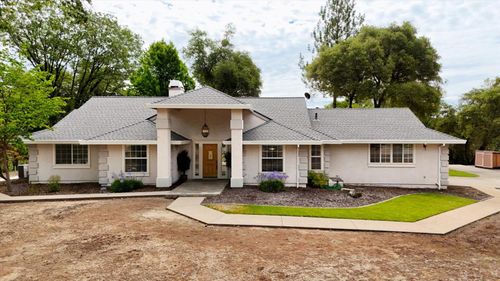 18905 W Ridge Dr, Penn Valley, CA, 95946-9486 | Card Image