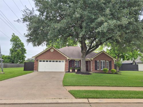 54 Zinnia Ct, Lake Jackson, TX, 77566-5001 | Card Image