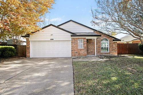 6721 Cherrytree Dr, Arlington, TX, 76001-7828 | Card Image