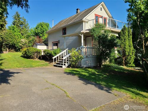181 10th St, Blaine, WA, 98230-8122 | Card Image