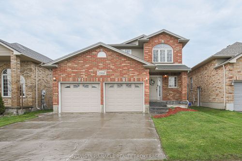 1908 Coronation Dr, London, ON, N6G0A5 | Card Image