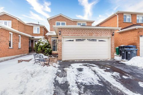 82 Candy Cres, Brampton, ON, L6X3Z9 | Card Image