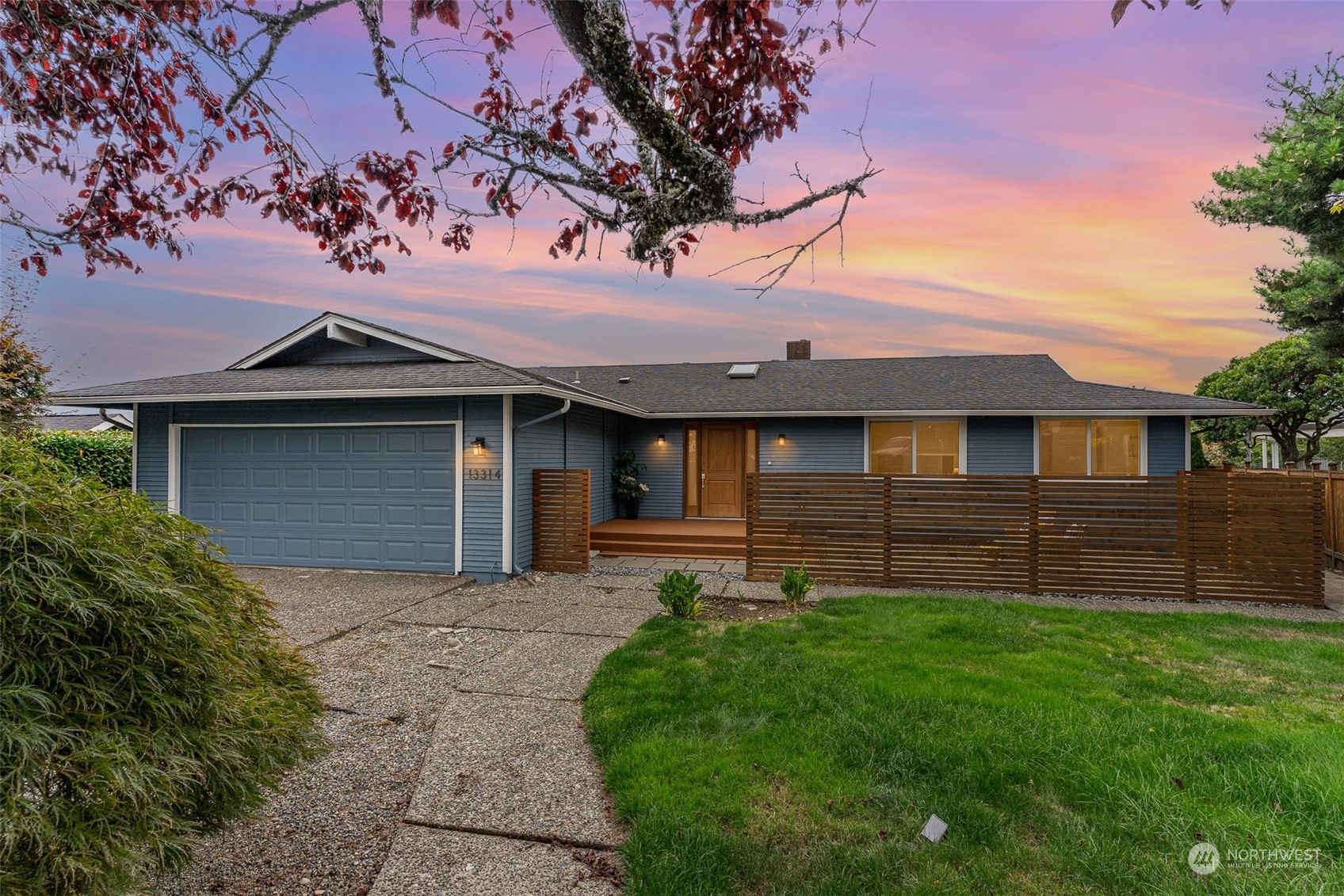 44th Pl, Bellevue, WA 98006
