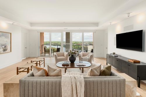 1109-98 San Jacinto Blvd, Austin, TX, 78701-4082 | Card Image