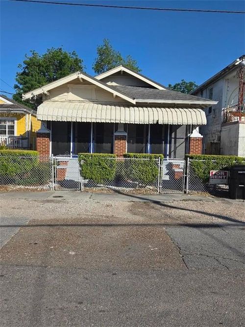 3317 Short St, New Orleans, LA, 70125-1556 | Card Image