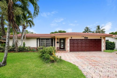 11275 Nw 37th Ct, Coral Springs, FL, 33065-2784 | Card Image