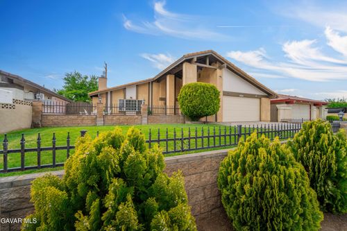 43639 Elm Avenue, Lancaster, CA, 93534 | Card Image