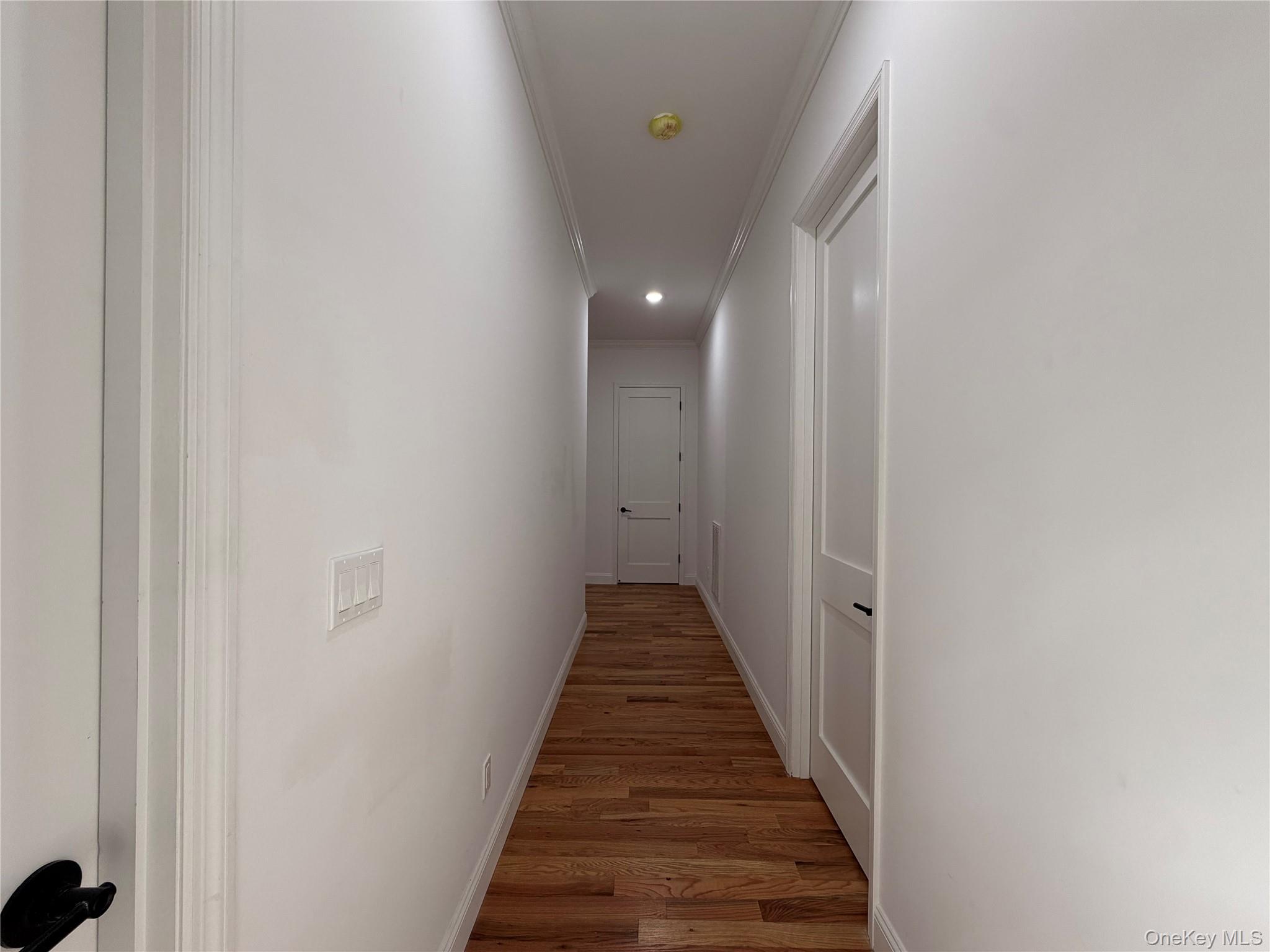 Residential Lease in Smithtown 5