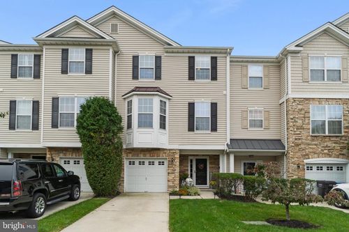 111 Acorn Dr, MOUNT ROYAL, NJ, 08061-1101 | Card Image