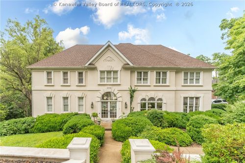 330 Woodlomond Way, Huntington, WV, 25705-3254 | Card Image