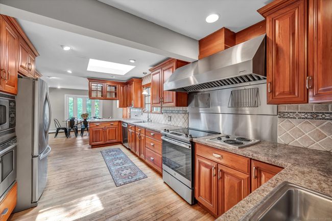 421 Hemlock Point Drive, House other with 7 bedrooms, 4 bathrooms and null parking in Coventry CT | Image 15