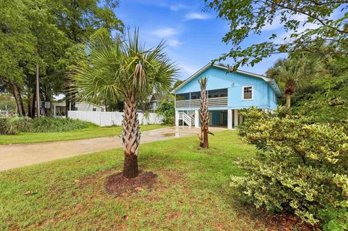 77 Channel Bluff Ave, Pawleys Island, SC, 29585-5131 | Card Image