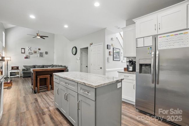 6501 Harburn Forest Dr, House other with 4 bedrooms, 4 bathrooms and null parking in Charlotte NC | Image 7