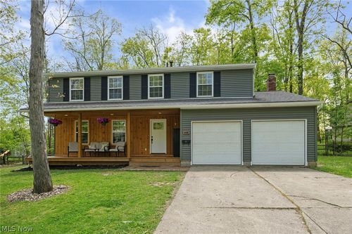 850 Deepwood Dr, Medina, OH, 44256-2734 | Card Image