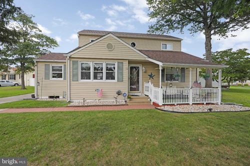29 Wyndale Ave, MAPLE SHADE, NJ, 08052-3326 | Card Image