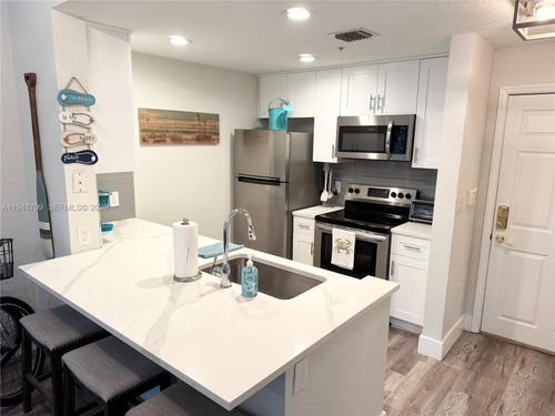 apt-112-1801 N Flagler Dr, West Palm Beach, FL, 33407-6559 | Card Image