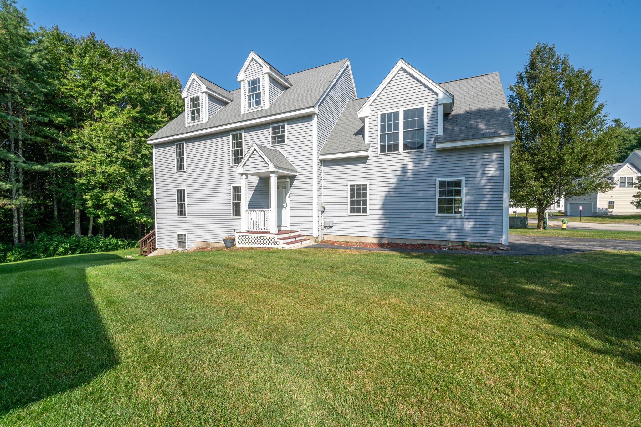 Barbara Ln, Hudson, NH 03051