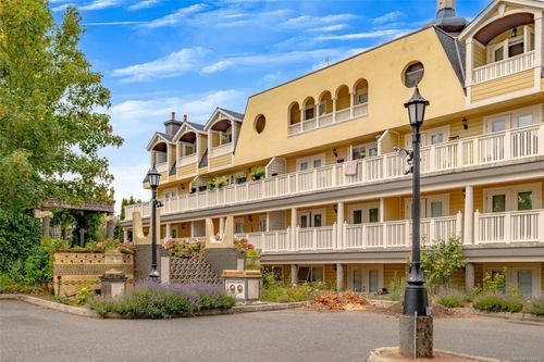 204-645 Selby St, Nanaimo, BC, V9R2S2 | Card Image