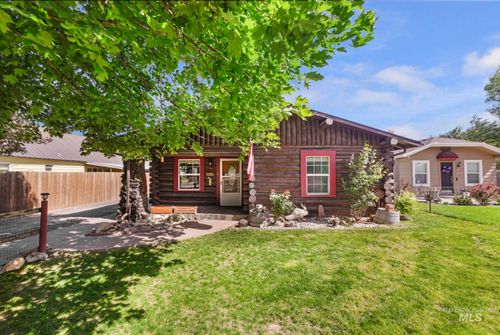 1351 5th Ave E, Twin Falls, ID, 83301-7228 | Card Image