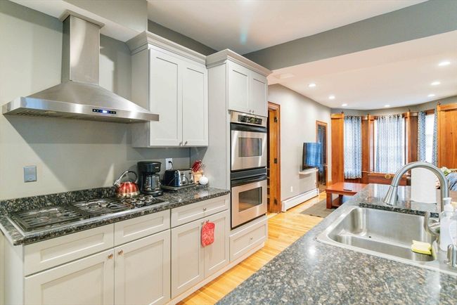 20 Edward St, House other with 8 bedrooms, 8 bathrooms and 7 parking in Worcester MA | Image 28
