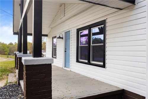 629 Lee St, Eden, NC, 27288-2551 | Card Image